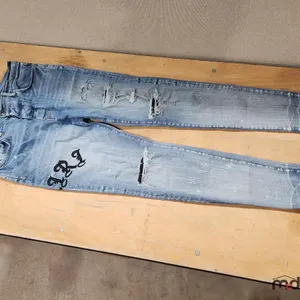 Designer Jeans
 UNRESERVED