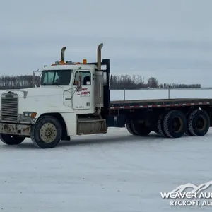 1990 FREIGHTLINER T/A 20 FT. TILT DECK TRUCK