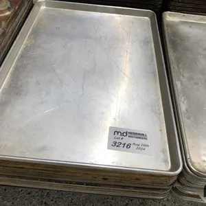 (15) Baking Trays (26" x 18)
 UNRESERVED