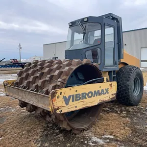 2001 Vibromax W1105D Roller/Sheeps Foot Packer, ROPS, 7' Drum  SN: JKC8307201