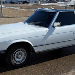1984 Mercedes 380 SL 2 door Convertible SN: WDBBA45A4EA000744