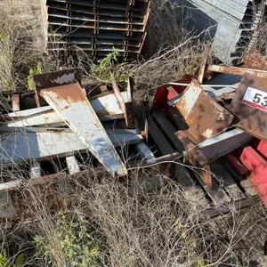 Assorted Metal Brackets
 UNRESERVED