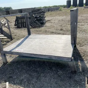 Wooden Steps and Stands
 UNRESERVED