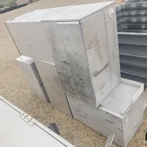 Metal Toolboxes
 UNRESERVED