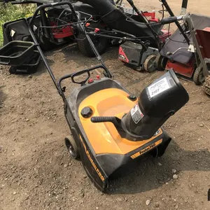 Poulan Pro Snow Thrower
 UNRESERVED