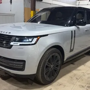 (MI) 2023 Land Rover Range Rover SE P530