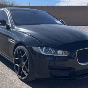 (AZ) 2017 Jaguar XE 25t Premium