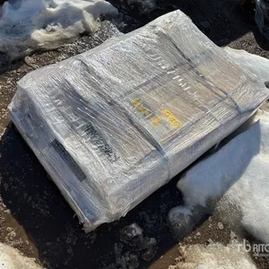 Quantity of Cat Equipment Filters and Parts