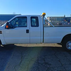 2010 FORD F250 SUPER DUTY XL, 2DR CREW CAB, WHITE, VIN 1FTSX2A55AEA88980,