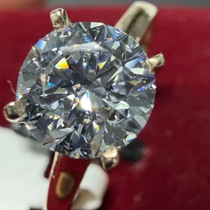 10K (2G), LAB DIAMOND (1.05CT)RING SIZE 4.5, CLASSIC DESIGN, APPRAISED INSURANCE VALUE $2110