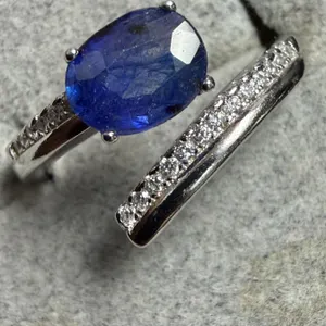 SILVER SAPPHIRE RING