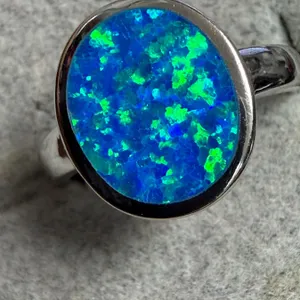 SILVER (4G), OPALITE RING SIZE 67, RHODIUM PLATED, SUGGESTED RETAIL VALUE $300