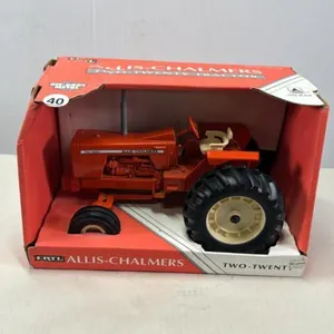 ALLIS CHALMERS TWO-20 TRACTOR