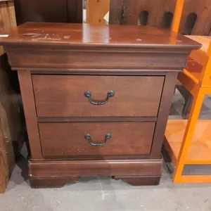 Broyhill nightstand matches lots 5f & 8f