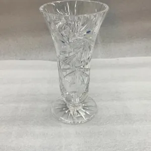 PINWHEEL CRYSTAL VASE