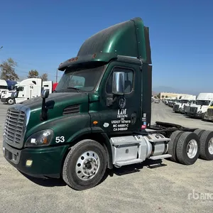 2016 Freightliner Cascadia 113 6x4 T/A Day Cab Truck Tractor