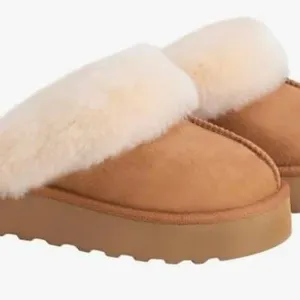 Kirkland Ladies’ Shearling Slippers, Genuine Sheepskin, Size 7