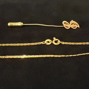 APPROX 10K STICK PIN & APPROX 18K BRACELET (6.5", 2.2G)