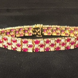 APPROX 14K BRACELET (7") SET WITH RUBIES & DIAMONDS (26.6G)