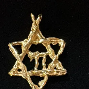 APPROX 14K STAR OF DAVID PENDANT (5.7G)