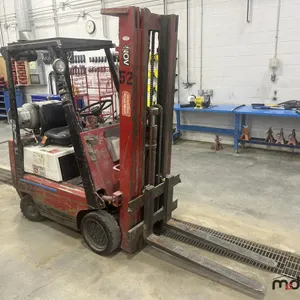 Toyota 3,000 lbs Forklift
 UNRESERVED