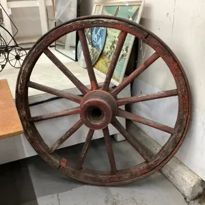 LARGE WAGON WHEEL