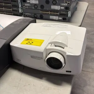 MITSUBISHI FD7304 PROJECTOR