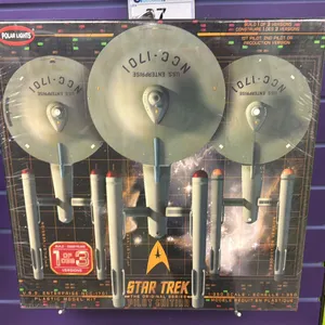 POLAR LIGHTS 1:350 STAR TREK THE ORIGINAL SERIES PILOT EDITION U.S.S. ENTERPRISE NCC-1701 MODEL KIT