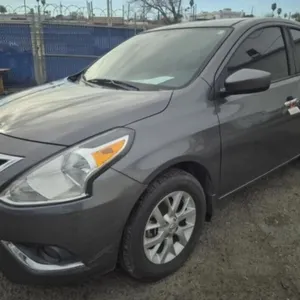 (NV) 2018 Nissan Versa