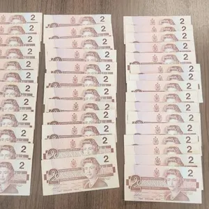 1986 Bank of Canada (40) $2 Banknotes
 UNRESERVED
