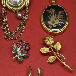 5 Asst. Gold Tone Brooches.*SC