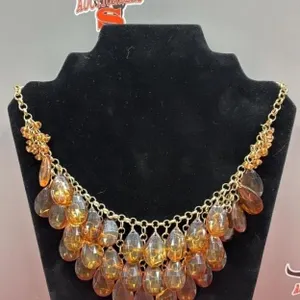 Gold Toned Beaded Necklace. *SC
