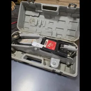 TEQ Automotive 2 Ton Floor Jack with Case