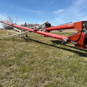 Farm King 1070 Swing Auger; SN.Y107012000048