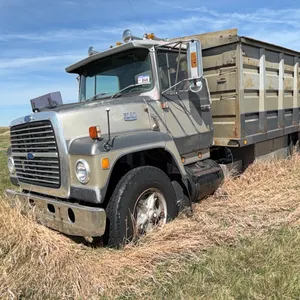 Ford Louisville T/A Grain Truck; Not Running - For Parts or Salvage