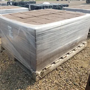 (1) Pallet of Holland Paver (4" x 8" x 2 38") Brown Colour Patio Stone Bricks
 UNRESERVED