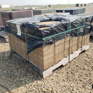 (1) Bundle of Holland Paver (4" x 8" x 2 3/8") Desert Colour Patio Stones 
 UNRESERVED