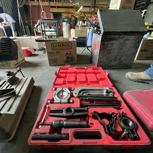 Hydraulic Gear Puller Set
 UNRESERVED