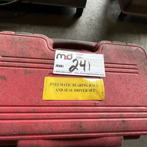 Brake Service Set, Bearing Drive Set and Snap-On Bag
 UNRESERVED