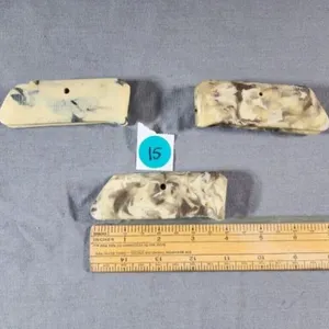 Colt pistol grips (Plastic) Qty 3; 4" L