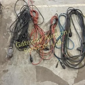 Extension cords and trouble lights