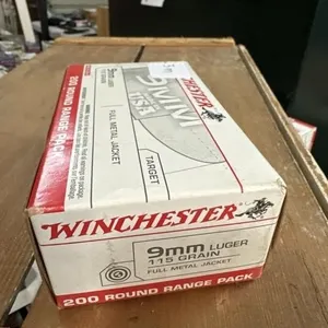 Winchester 9 mm Luger 115 gr FMJ 1 box 200 rds