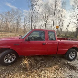 Ford ranger 2011 241897 miles 2wd crack in