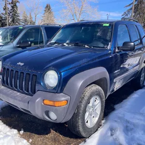 2004 Jeep Liberty Sport SUV    SN: 1J4GL48KX4W133901  **O-110**