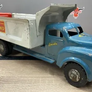 Lincoln Hi-Dump Truck. 20".