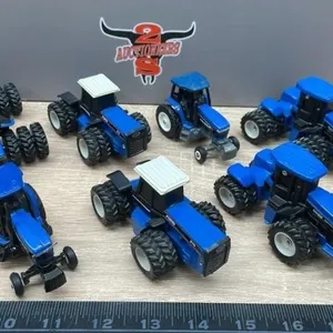 8, 1:64 Ford & New Holland Tractors.