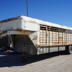 1987 1 Owner Gooseneck 7' x 24' Stock Trailer