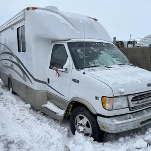 PARTS ONLY: 2000 Ford E-450 X-Quisit RV
 UNRESERVED