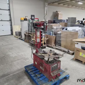 2021 Hunter TCX50E Table Top Tire Changer
 UNRESERVED