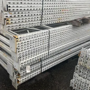 GREY INDUSTRIAL METAL PALLET RACKING 6 UPRIGHTS (12'L X 42"W) 20 CROSSBARS (8'L) & PALLET OF MESH
